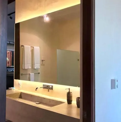 Luxury 2 Bdr 2 Bth 2 Bikes Jacuzzi Fiboptic Wifi. * Tulum