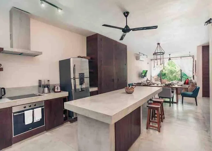 Luxury 2 Bdr 2 Bth 2 Bikes Jacuzzi Fiboptic Wifi. Appartement *